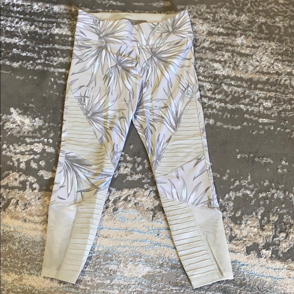 PINK 7/8 Capri Leggings